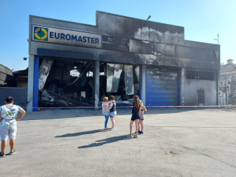 Taller afectado por el incendio en Valtierra