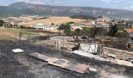 Efectos del fuego en la localidad de Arraiza.