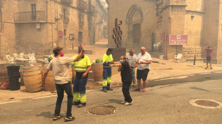 Intenso humo este mediodía en San Martín de Unx.