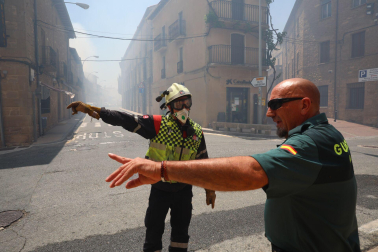Incendio en San Martín de Unx, este domingo.