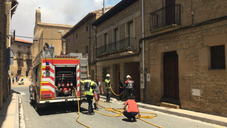 Incendio en San Martín de Unx, este domingo.