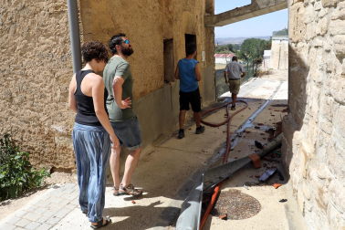 Fotos de los efectos de los incendios en Obanos, Puente la Reina, Legarda, Undiano y Astráin.