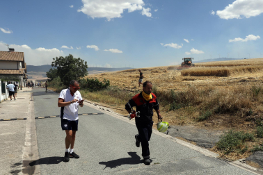 Fotos de los efectos de los incendios en Obanos, Puente la Reina, Legarda, Undiano y Astráin.