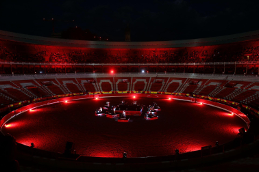 Espectáculo por el centenario de la plaza de toros de Pamplona.