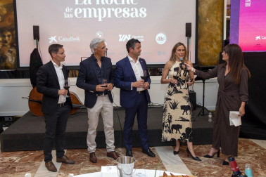 Asistentes a 'La Noche de las Empresas' organizada por BrandOK en el Hotel 3 Reyes de Pamplona