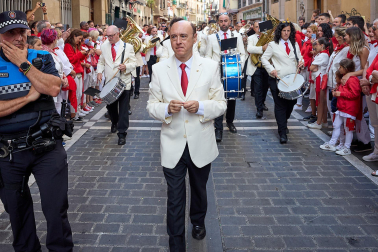 La Comparsa de Gigantes y Cabezudos, en las calles de Pamplona el 7 de julio 2022.