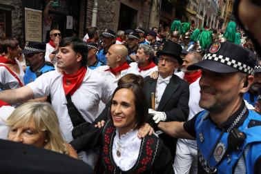Incidentes durante la procesión de San Fermín.