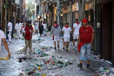 Kilos de basura en Pamplona en San Fermín