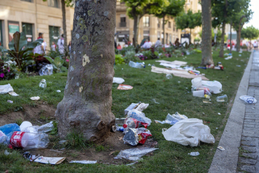 Kilos de basura en Pamplona en San Fermín