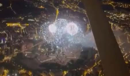 Los fuegos, a vista de pájaro en la noche pamplonesa