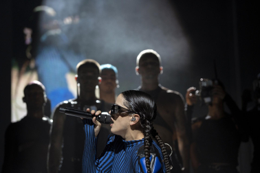 Rosalía, en el concierto en el Auditorio Marina Sur de Valencia