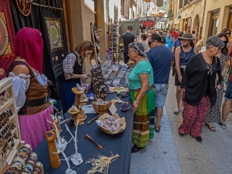 Mercado de Antaño en el barrio de San Juan  Rúa de los oficios en los barrios de San Pedro y San Miguel de Estella en la semana Medieval de Estella