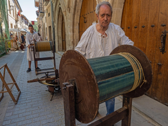 Mercado de Antaño en el barrio de San Juan  Rúa de los oficios en los barrios de San Pedro y San Miguel de Estella en la semana Medieval de Estella