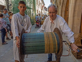 Mercado de Antaño en el barrio de San Juan  Rúa de los oficios en los barrios de San Pedro y San Miguel de Estella en la semana Medieval de Estella