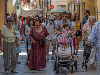 Mercado de Antaño en el barrio de San Juan  Rúa de los oficios en los barrios de San Pedro y San Miguel de Estella en la semana Medieval de Estella