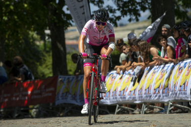 Fotos de la tercera y última etapa de la Vuelta a Pamplona.