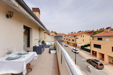 Fantástico ático dúplex en venta en Noáin