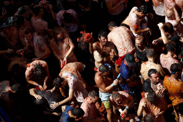 Fotos de la Tomatina de Buñol 2022.