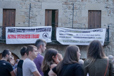 Manifestación del Ospa Eguna 2022 en AlsasuaAmpliar