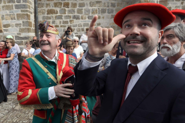 Fotos de los danzantes en Muskilda.