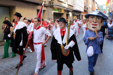 Fotos del festival de danzas de Rocamador de Sangüesa.