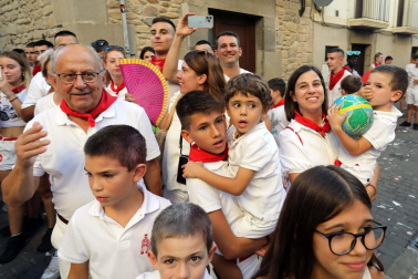 Fotos del festival de danzas de Rocamador de Sangüesa.