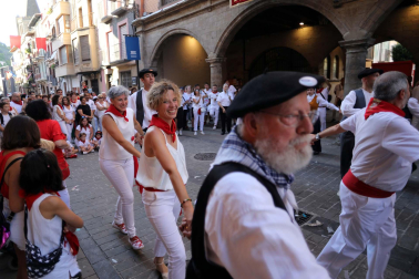 Fotos del festival de danzas de Rocamador de Sangüesa.