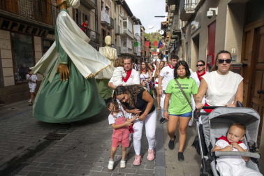 Día grande con la procesión a San Sebastián, patrón de Sangüesa, durante sus fiestas