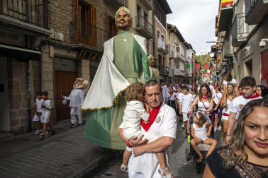 Día grande con la procesión a San Sebastián, patrón de Sangüesa, durante sus fiestas
