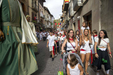 Día grande con la procesión a San Sebastián, patrón de Sangüesa, durante sus fiestas