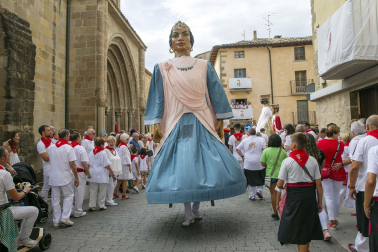 Día grande con la procesión a San Sebastián, patrón de Sangüesa, durante sus fiestas