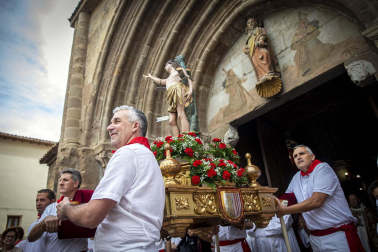 Día grande con la procesión a San Sebastián, patrón de Sangüesa, durante sus fiestas