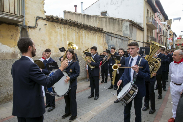 Día grande con la procesión a San Sebastián, patrón de Sangüesa, durante sus fiestas