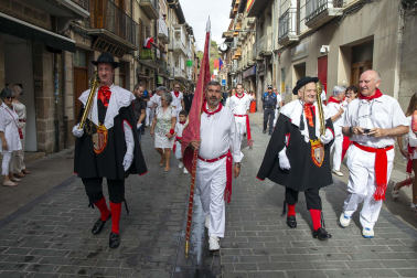 Día grande con la procesión a San Sebastián, patrón de Sangüesa, durante sus fiestas