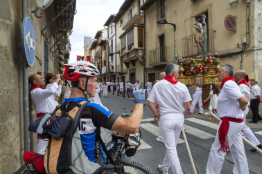 Día grande con la procesión a San Sebastián, patrón de Sangüesa, durante sus fiestas