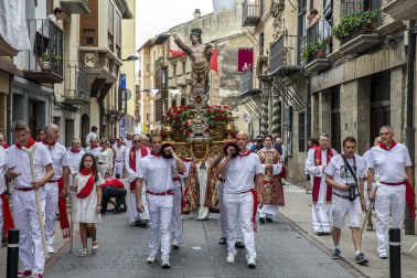 Día grande con la procesión a San Sebastián, patrón de Sangüesa, durante sus fiestas