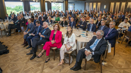 Entrega del Premio al Directivo del Año a José Antonio Canales./