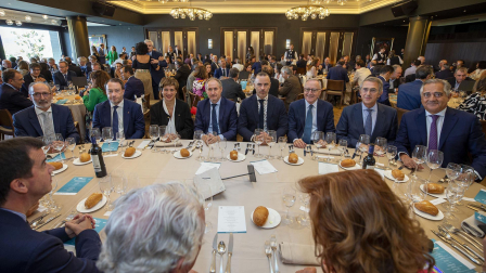 Eduardo Junquera, Ramón Gonzalo, Ana Elizalde, José Manuel Erro, Héctor Barbárin, Juan Miguel Floristán, Enrique Ordieres y Juan Miguel Sucunza./