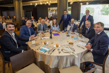 Ángel Esquíroz, Juanma Goñi, Miguel Ángel Riezu, Izaskun Goñi, Mikel Madariaga, Fernando Basarte, Carlos Fernández Valdivielso, Alfonso Sánchez y José Miguel Ancín./