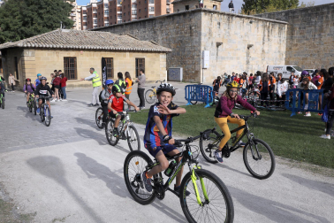 Foto de la bicicletada por las calles de Pamplona.