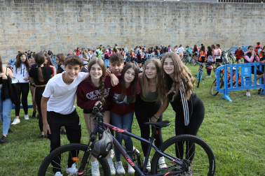 Foto de la bicicletada por las calles de Pamplona.