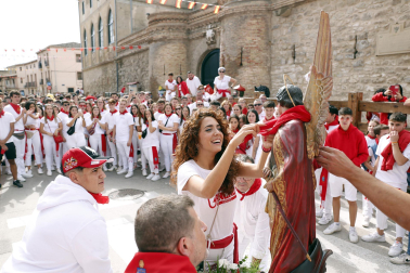 Cohete del inicio de las fiestas de San Miguel de Cortes 2022