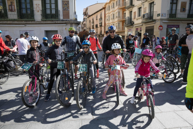 Participantes en el Reto +100 en bicicleta por udela