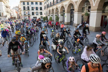 Participantes en el Reto +100 en bicicleta por udela