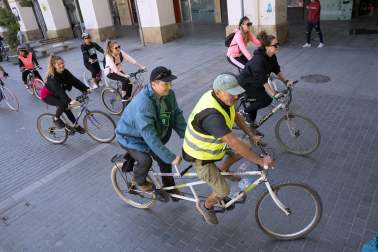 Participantes en el Reto +100 en bicicleta por udela