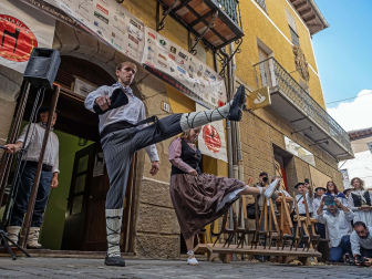 Carreras de layas y mercado de artesanía de Puente la Reina