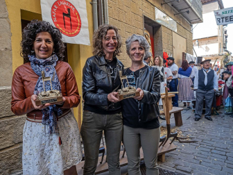 Carreras de layas y mercado de artesanía de Puente la Reina