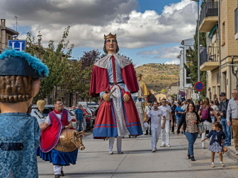 Carreras de layas y mercado de artesanía de Puente la Reina
