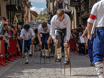 Carreras de layas y mercado de artesanía de Puente la Reina