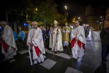 Procesión del Rosario de Cristal en Pamplona